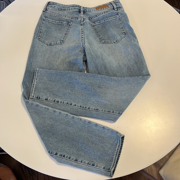 ARTICLES OF SOCIETY Rene High-Rise Straight Leg Jeans - 28 - Picture 4 of 7